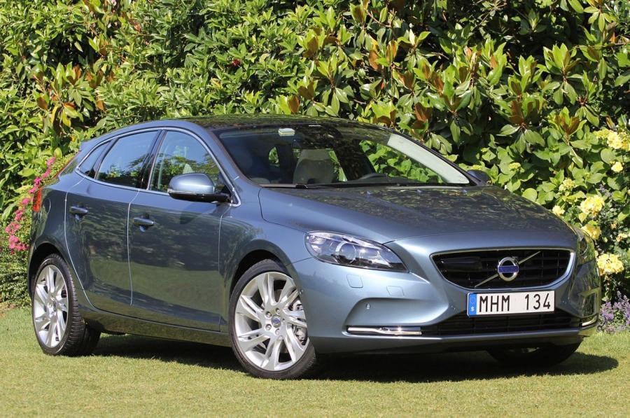  Volvo V40 2012 года  (фото 153 из 183)